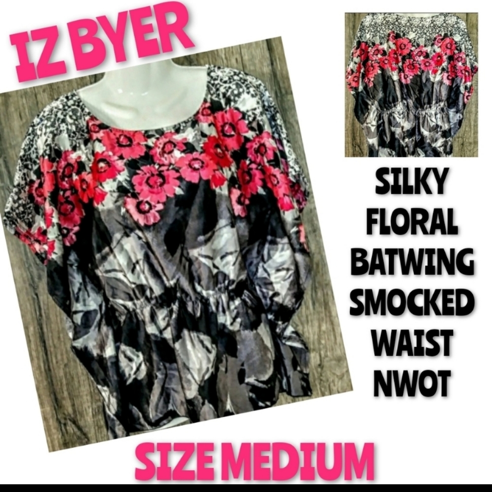IZ Byer Top Size Medium Floral Batwing Smocked